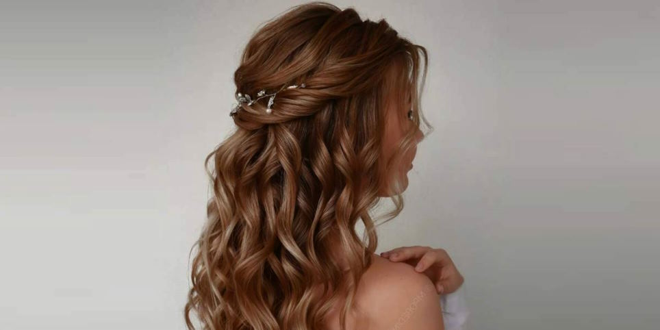 delicate and romantic hairstyle